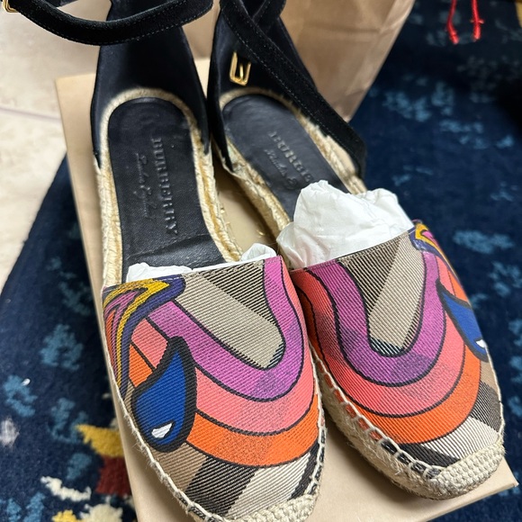 Burberry Espadrilles - Picture 5 of 11